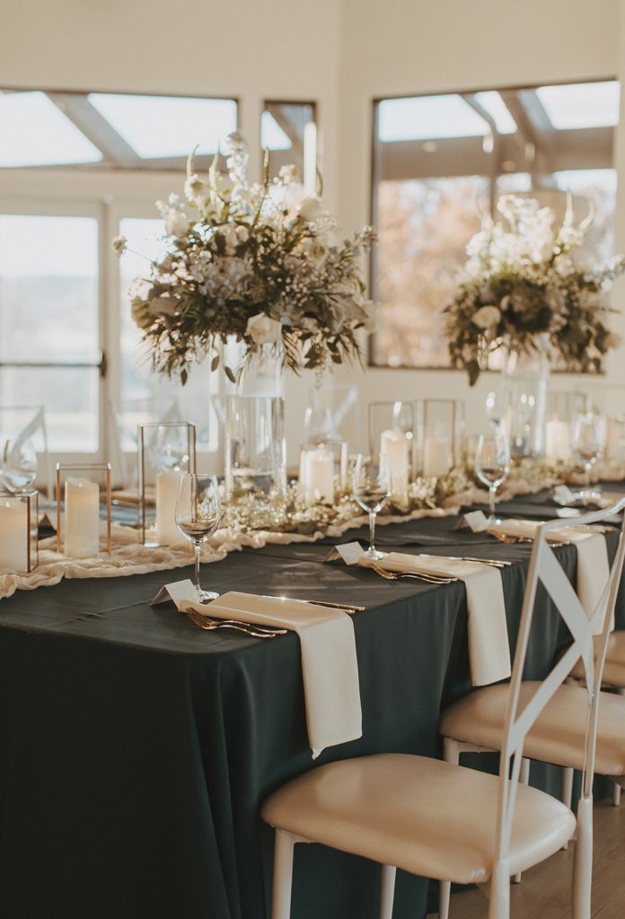 micro-wedding King's table