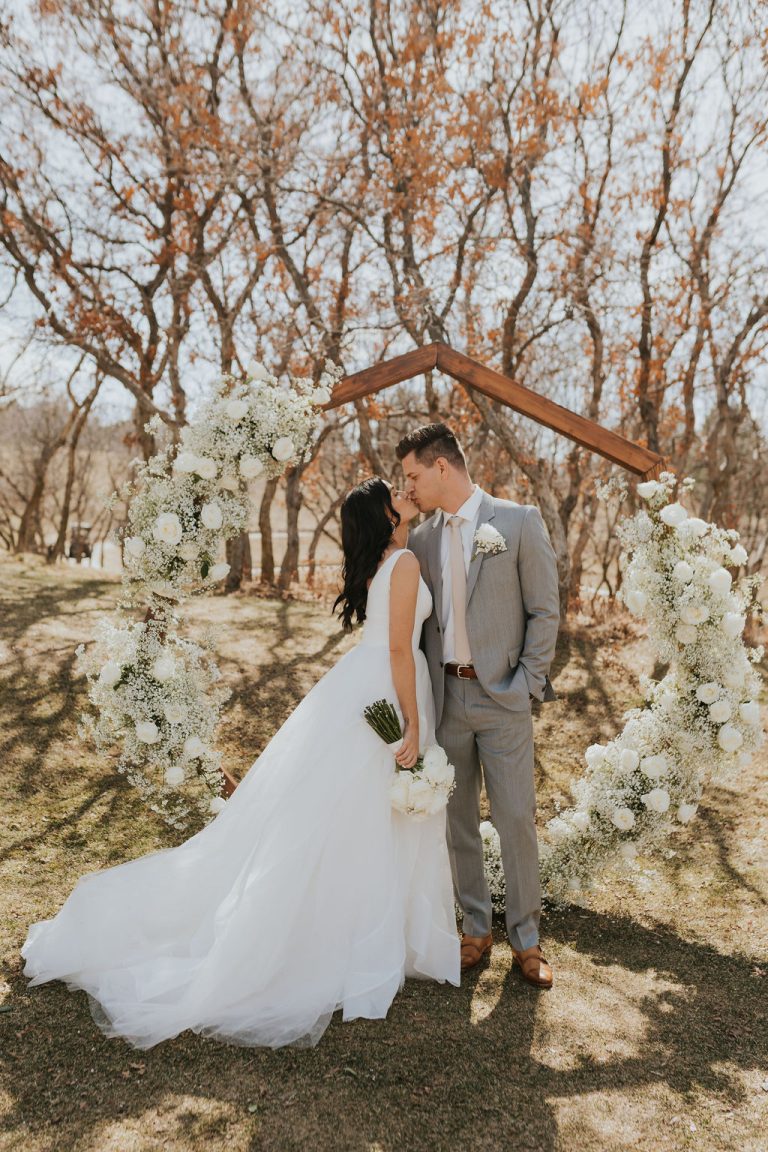 040222_AprilSpringWedding_TheOaksPlumCreek_AbbeyRindels46