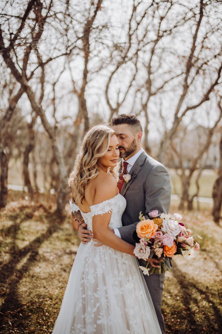 042222_AprilSpringWedding_TheOaksPlumCreek_MackenziKnight11