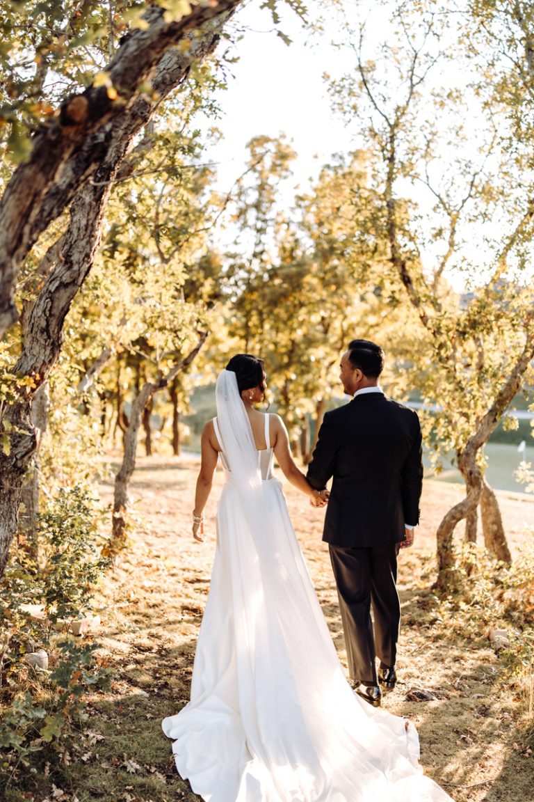 100724_OctoberFallWedding_TheOaksPlumCreek_MackenziKnight21